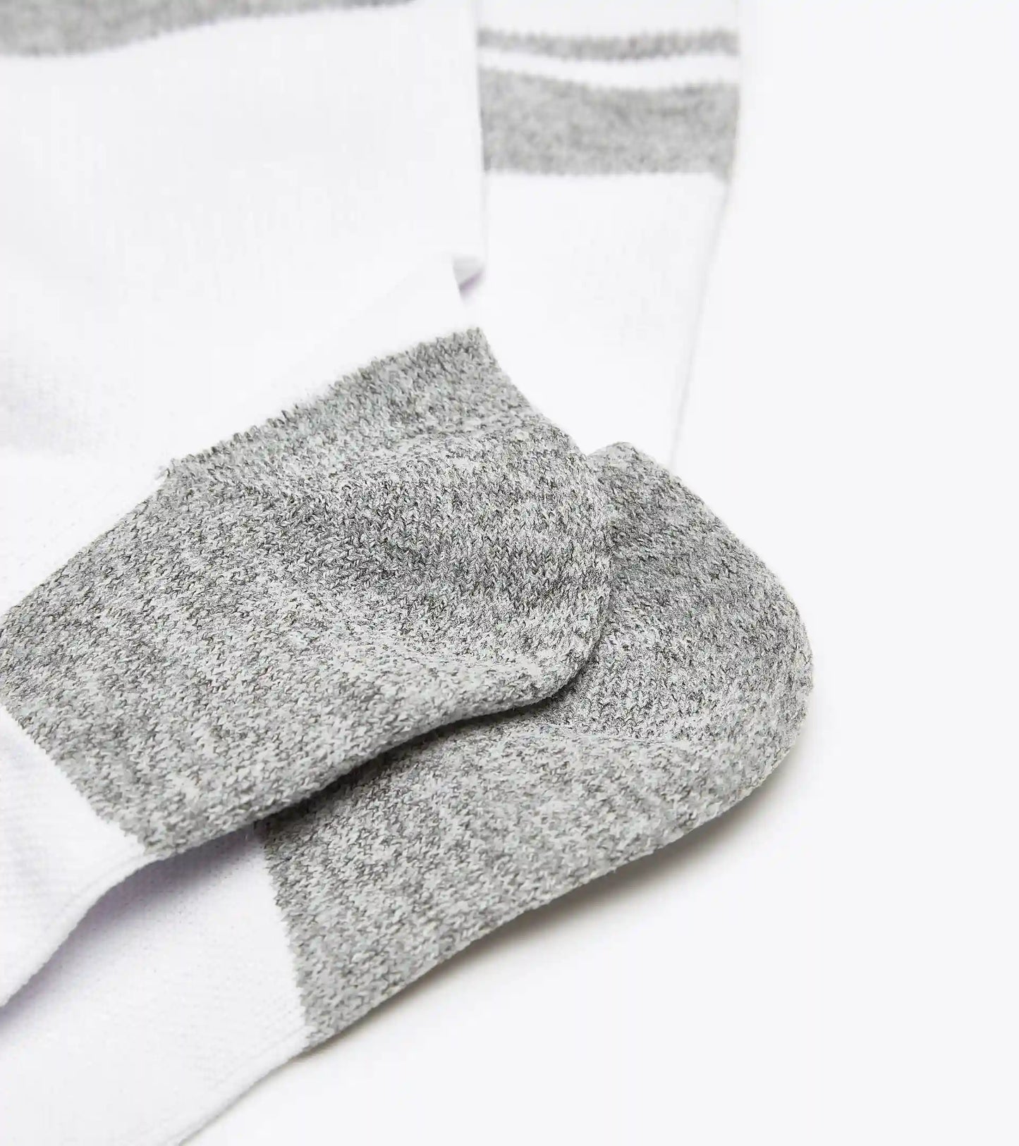 SOCKS COURT