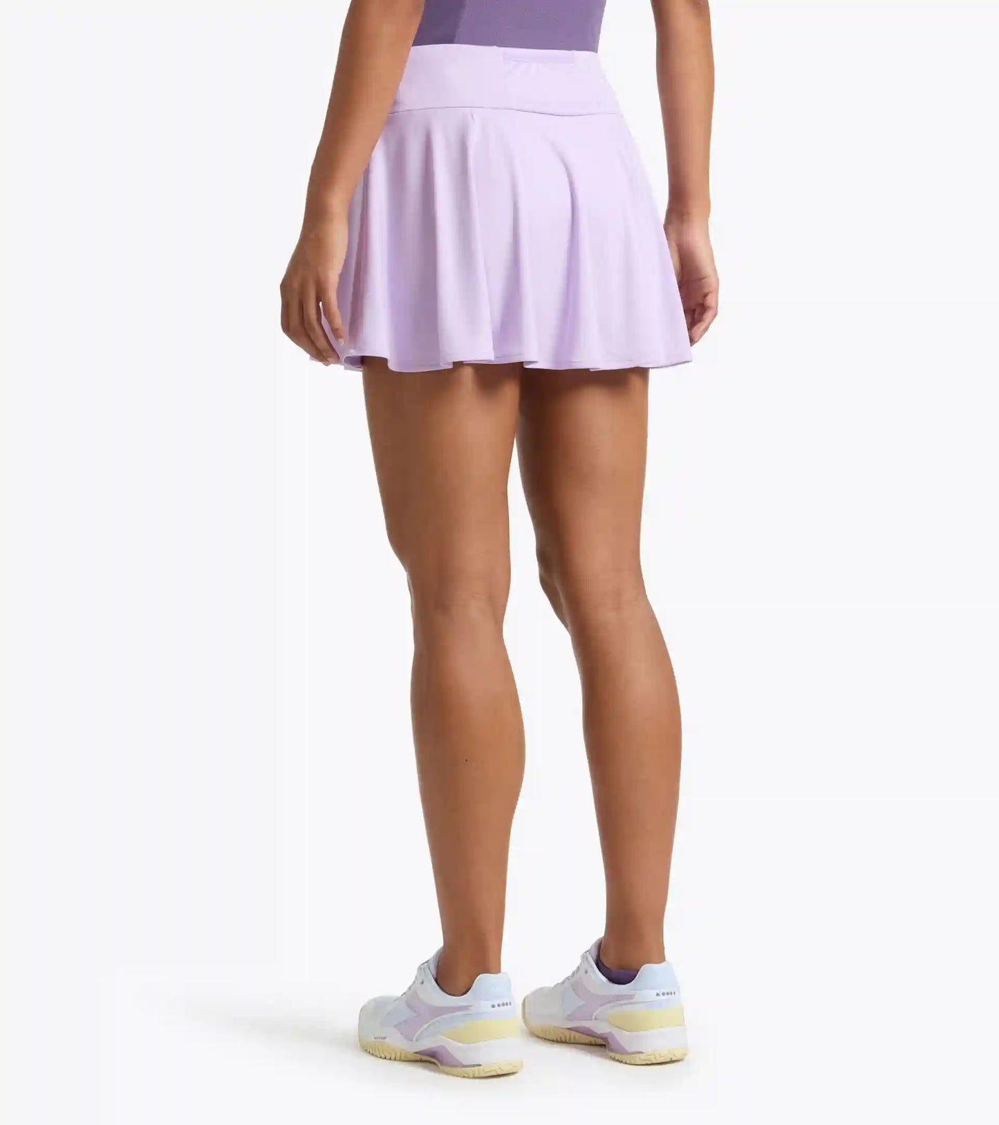 L. SKIRT COURT