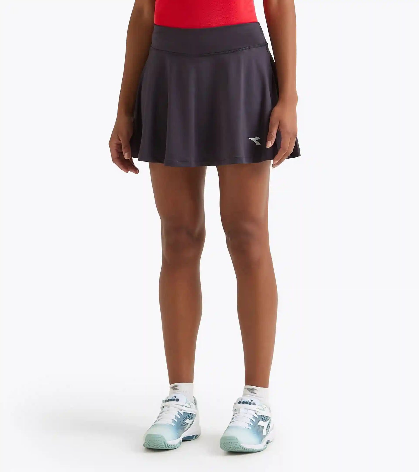 L. SKIRT COURT