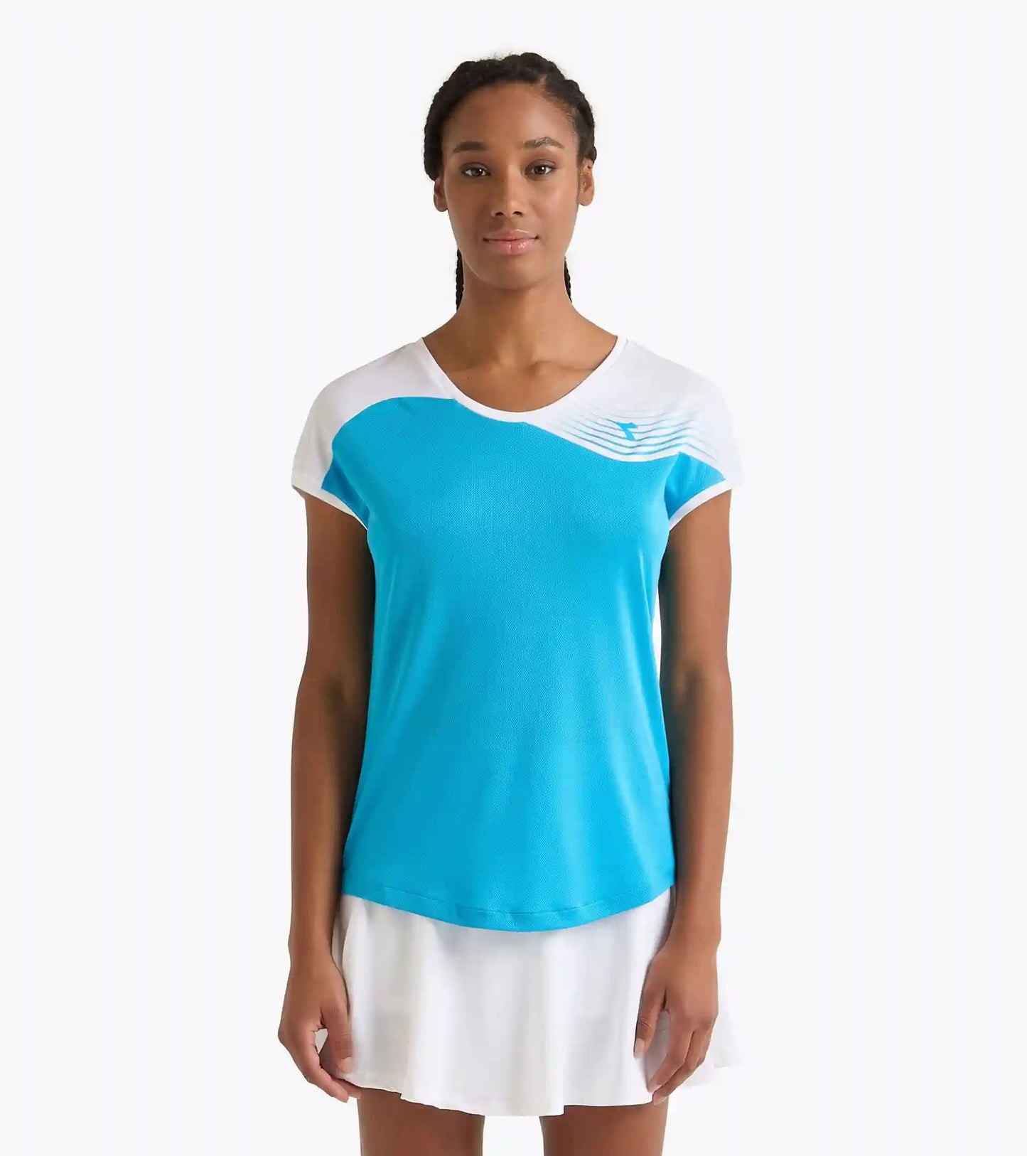 L. T-SHIRT COURT
