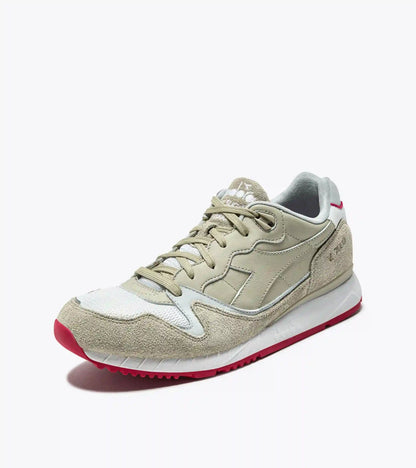 V7000 HIKMET