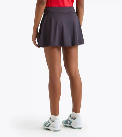 L. SKIRT COURT