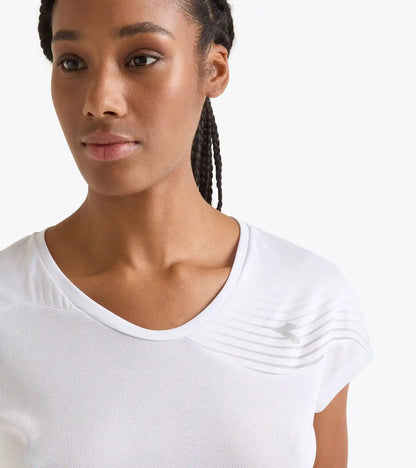 L. T-SHIRT COURT
