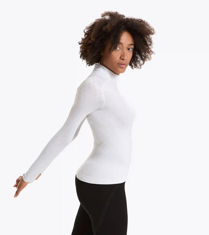 L. TURTLE NECK ACT