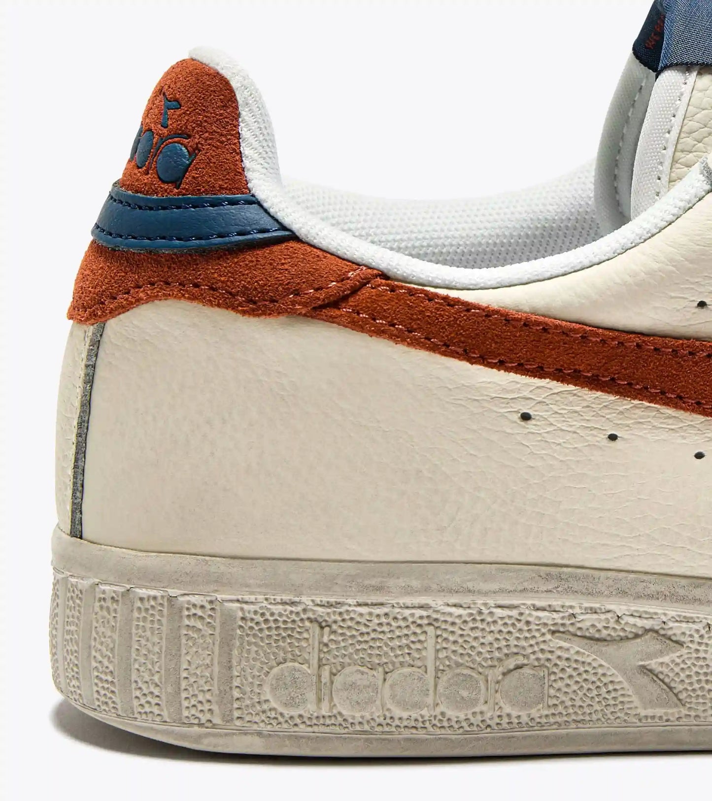 GAME L LOW WAXED SUEDE POP