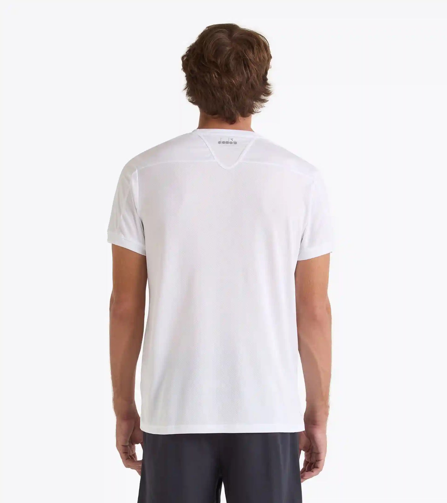 T-SHIRT COURT