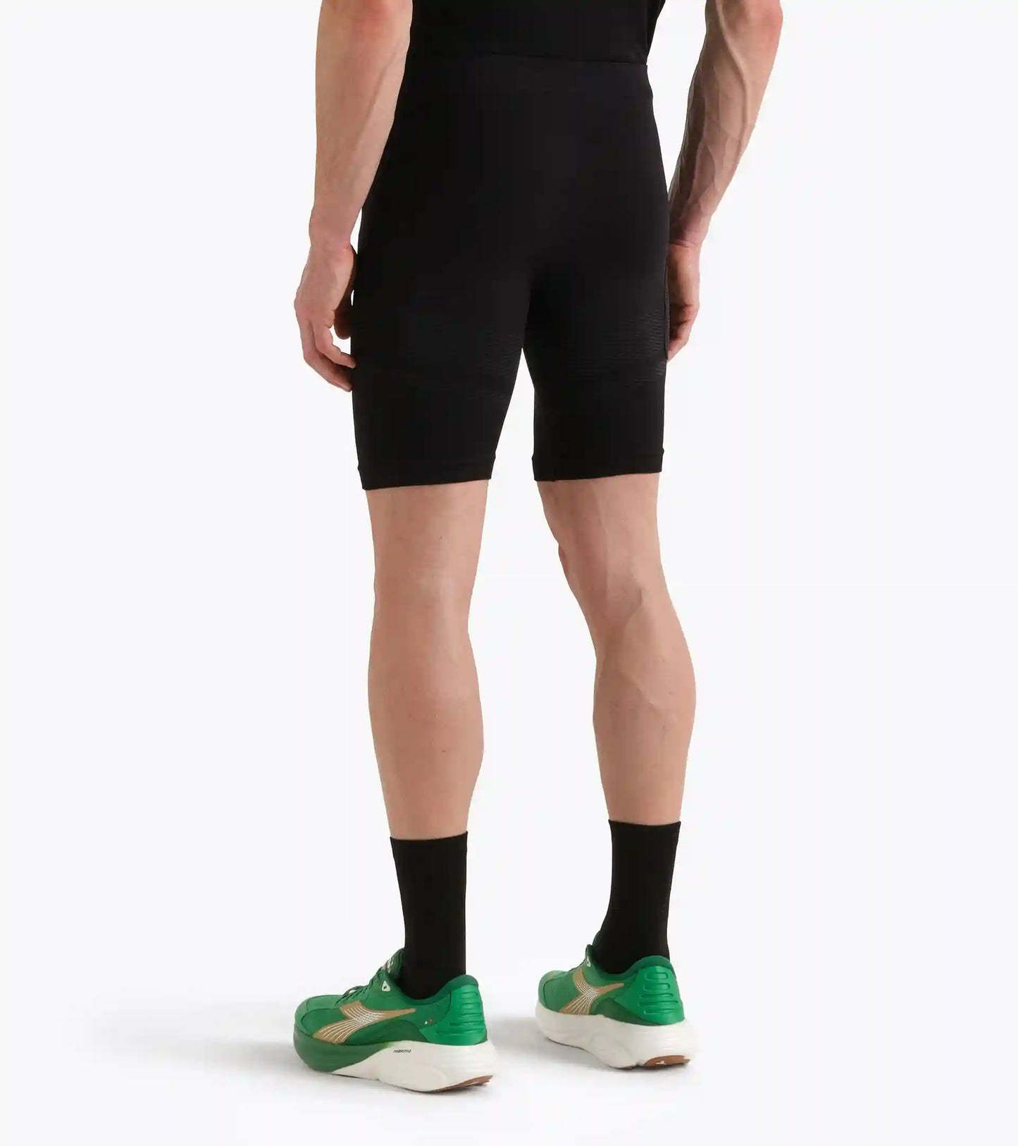 SHORTER STRATOUNO