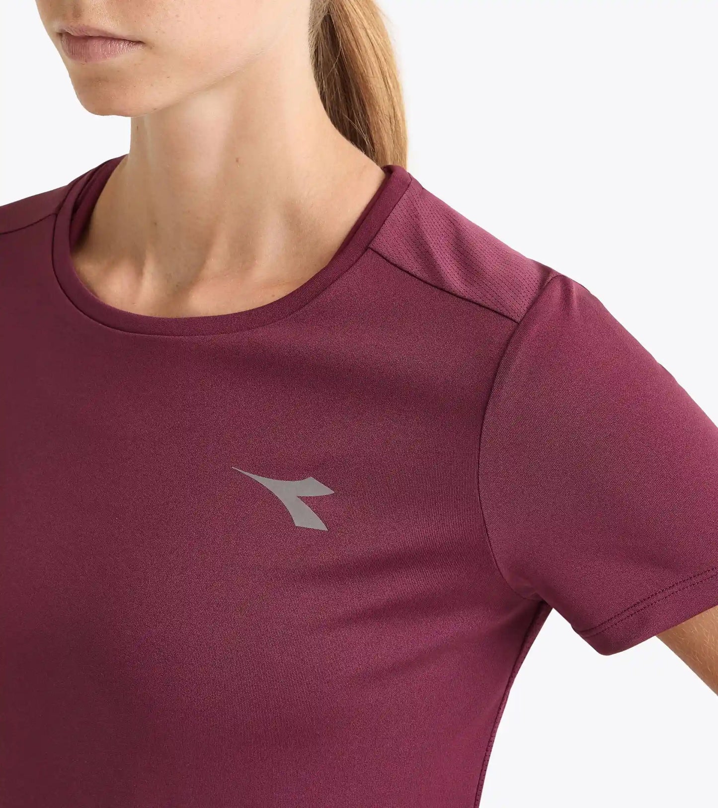 RUN SS T-SHIRT W