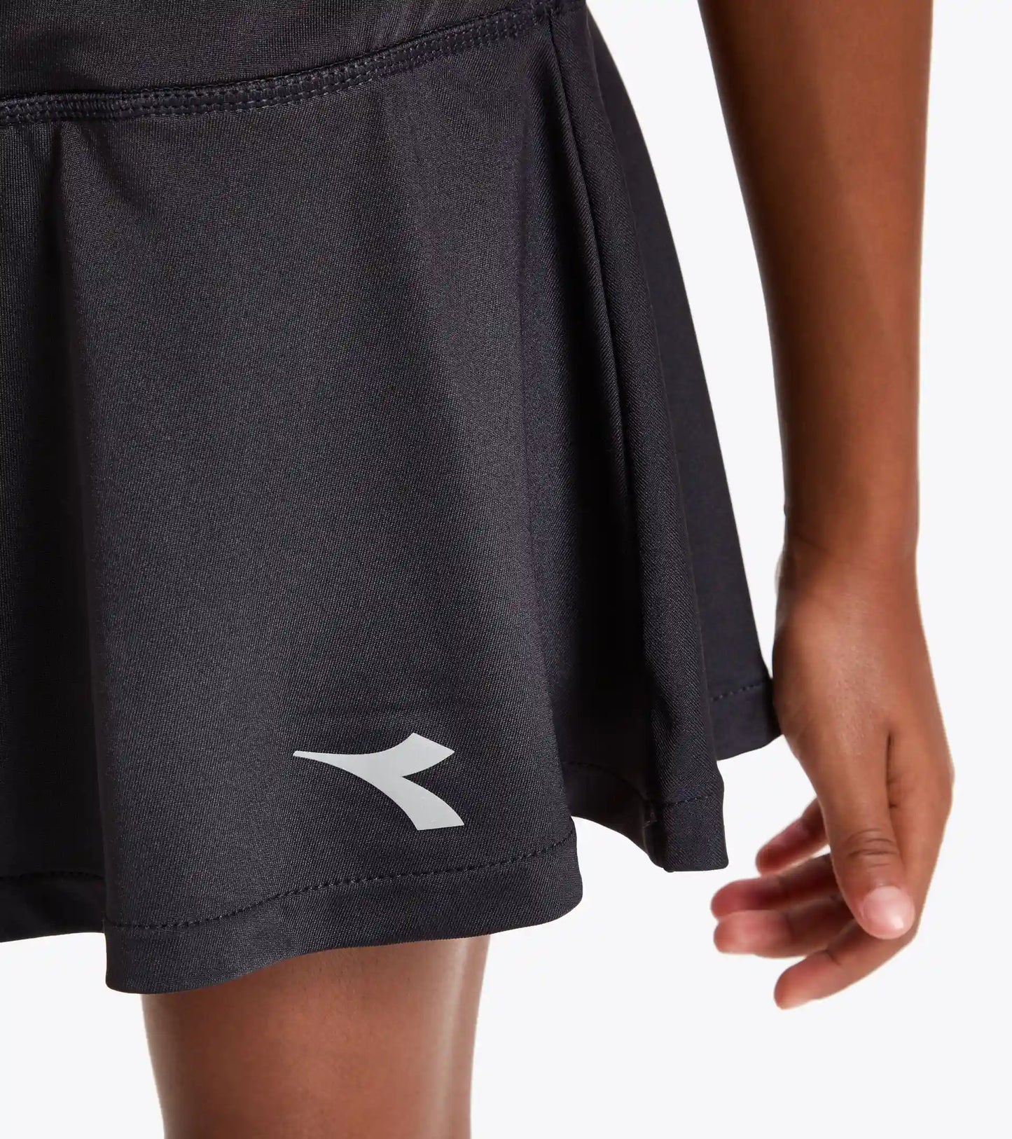 G. SKIRT COURT