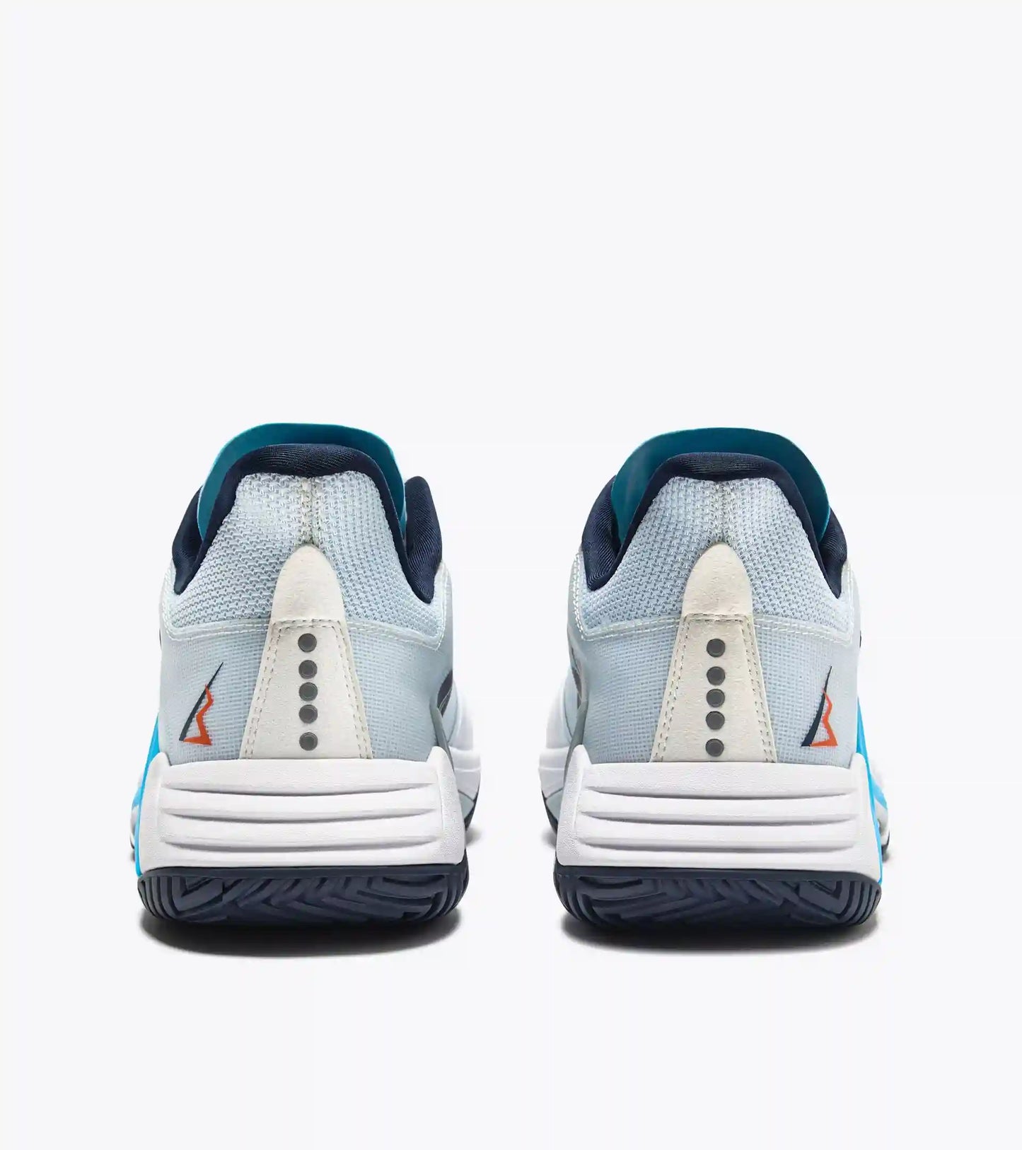 B.ICON 3 AG