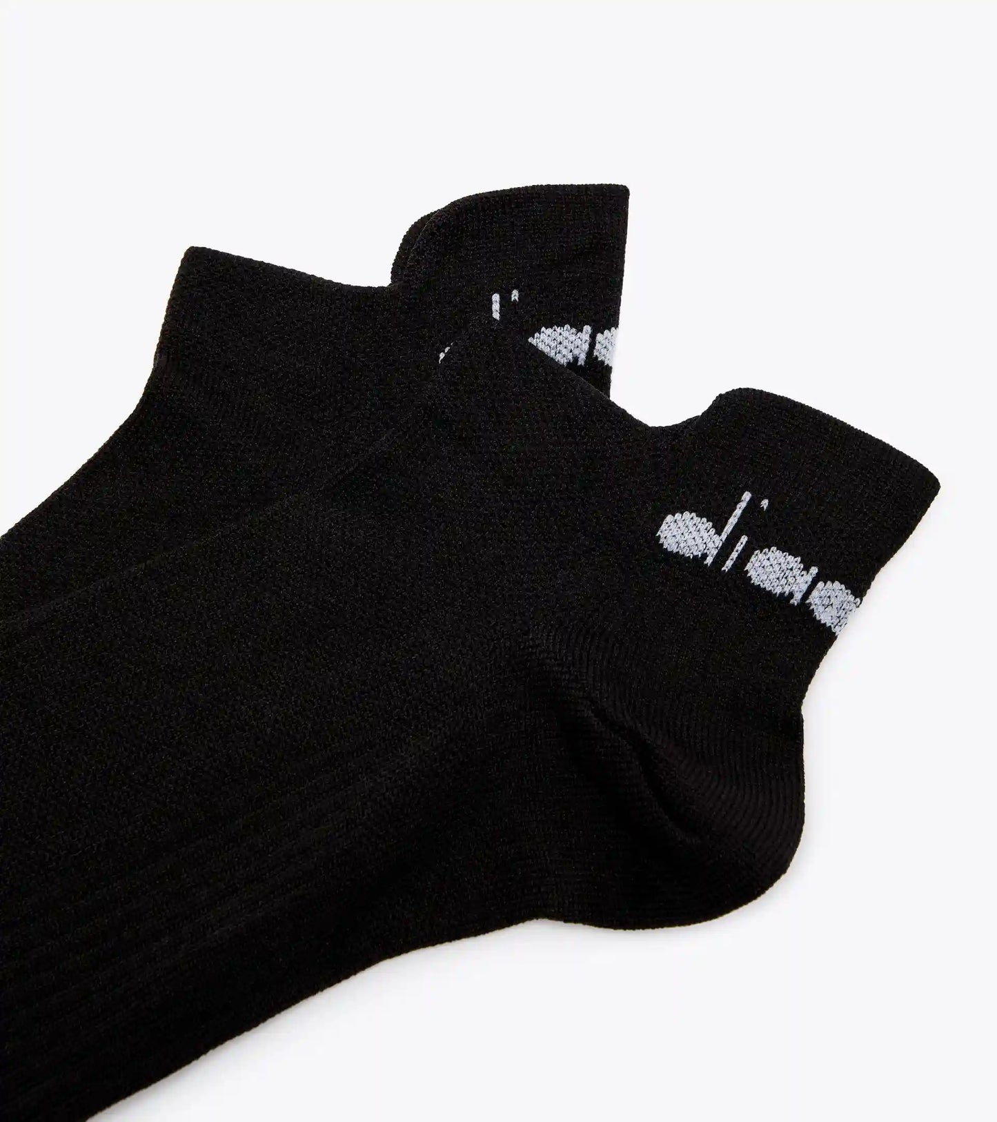 LIGHTWEIGHT QUARTER SOCKS