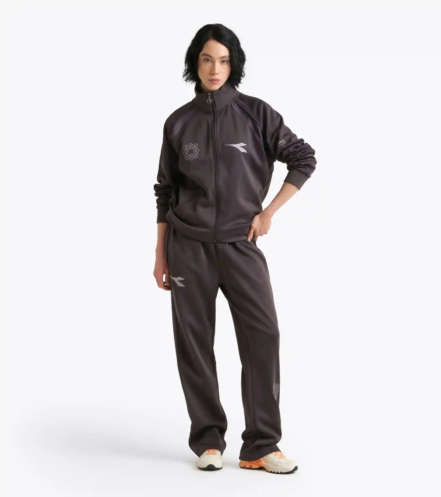 TRACK PANT LACK OF GUIDANCE