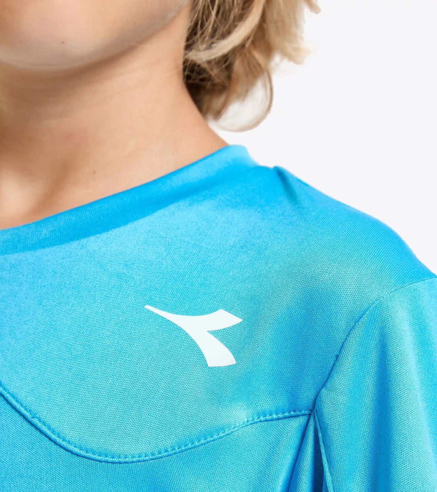 J. T-SHIRT TEAM
