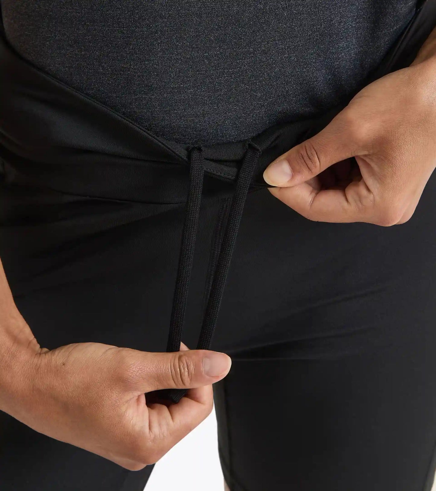 L. SHORT TIGHTS