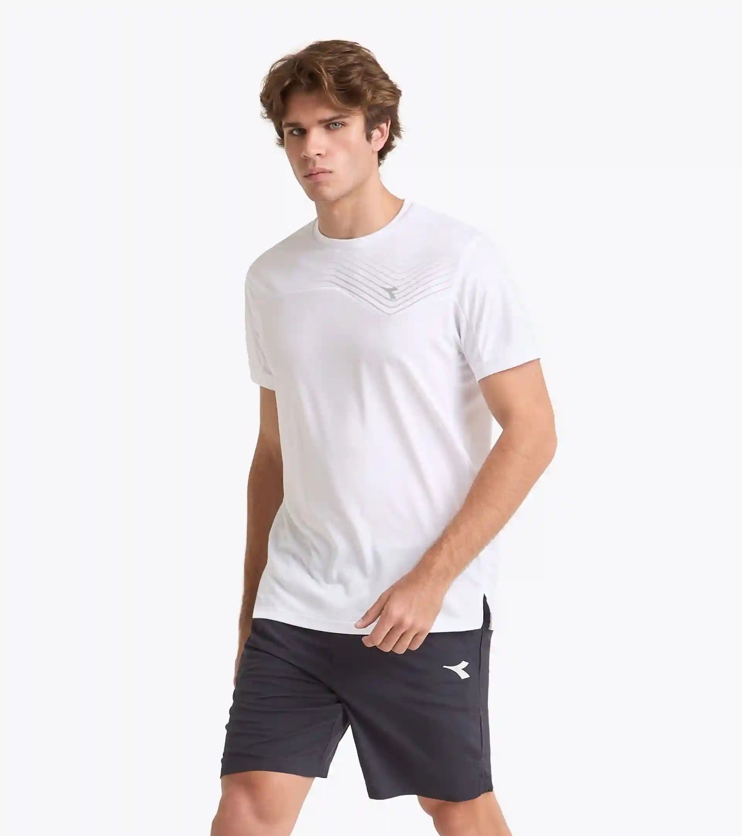 T-SHIRT COURT